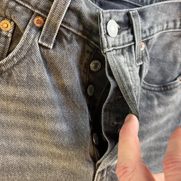 Levi's Premium Black 501 Spliced Straight Leg Color Block Raw Hem Jeans Sz 26/30 - Picture 9 of 10